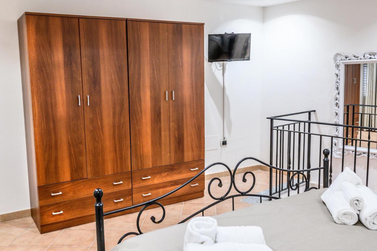 Daria'S Home Apartament Palermo Bagian luar foto