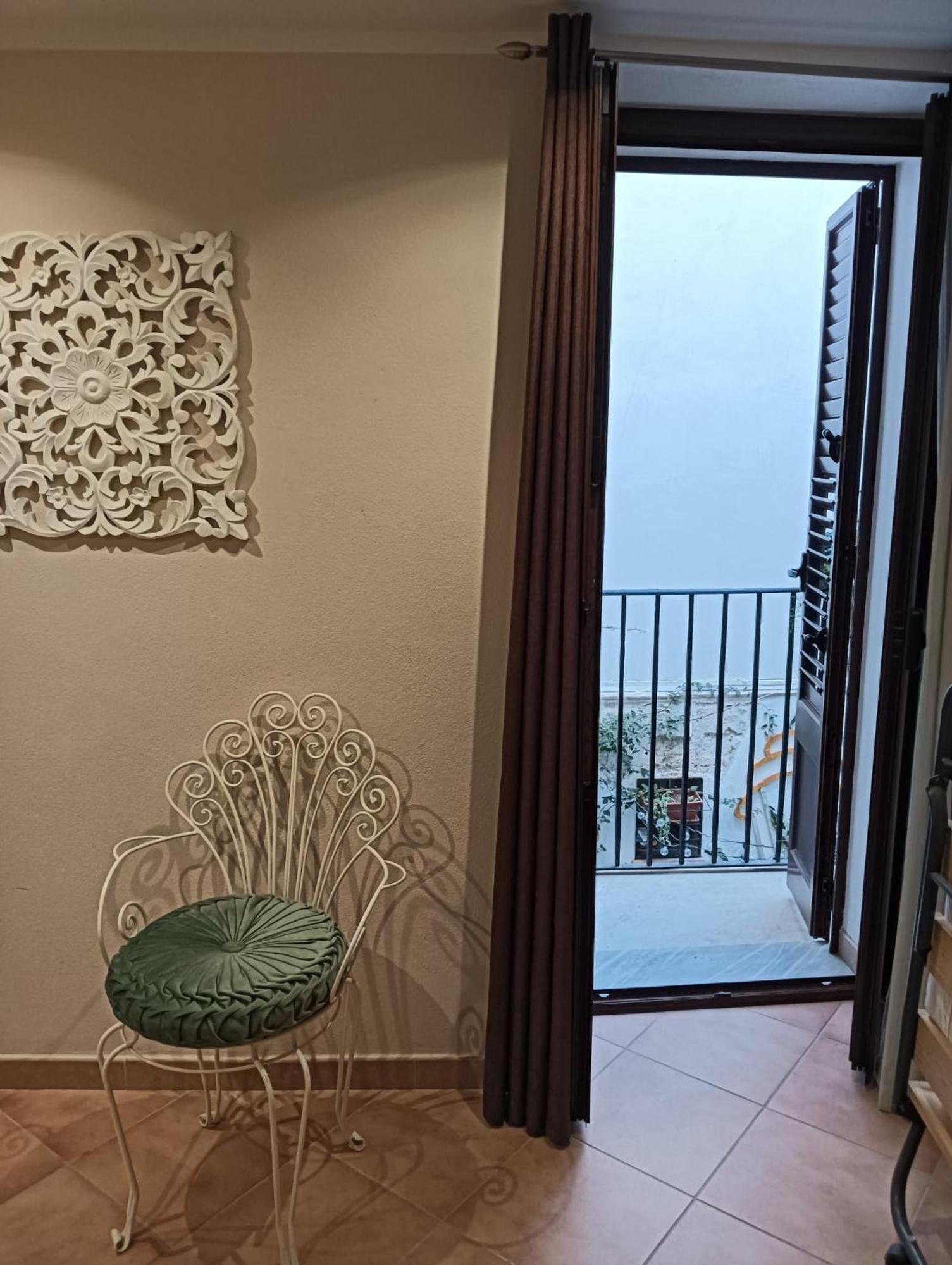 Daria'S Home Apartament Palermo Bagian luar foto