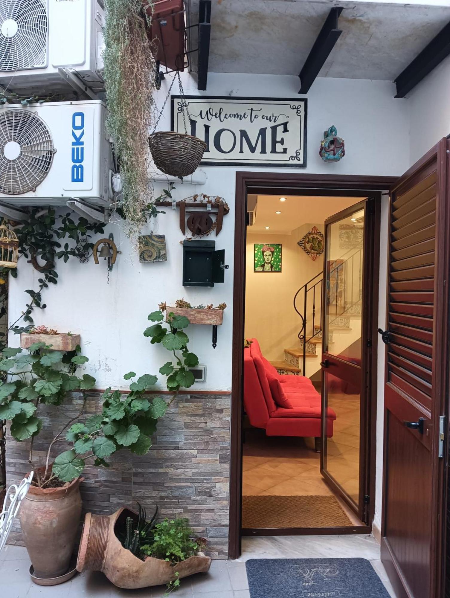 Daria'S Home Apartament Palermo Bagian luar foto